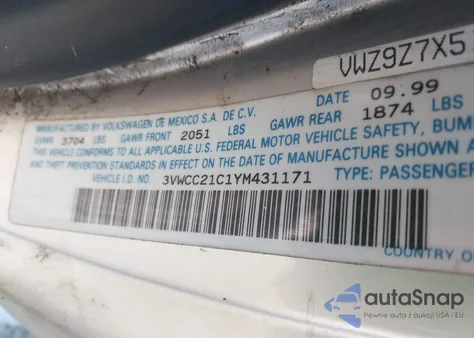 2000 Volkswagen New Beetle Gls z USA, uszkodzony, nr VIN 3VWCC21C1YM431171